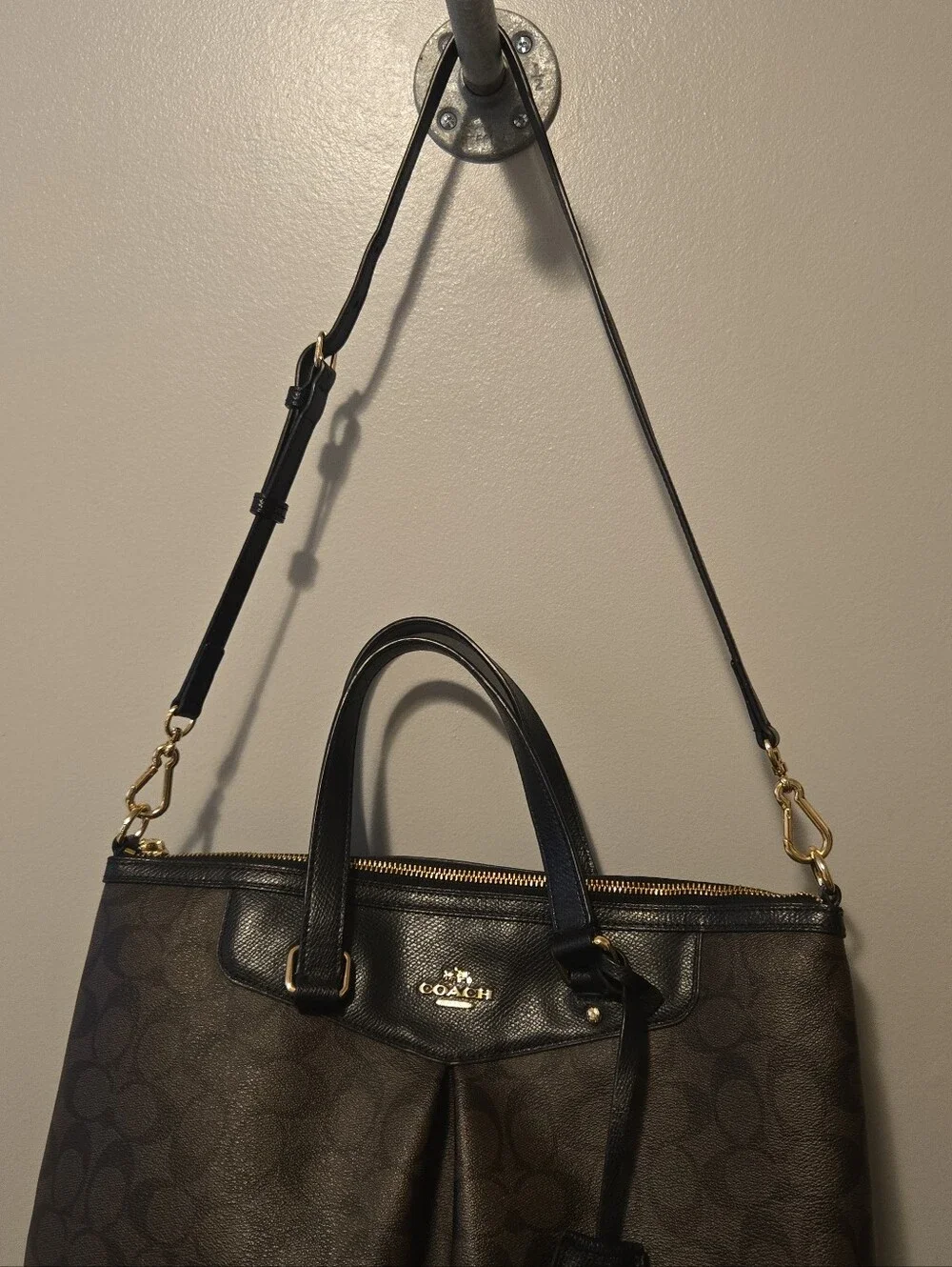 Coach Signature C 2  Way Handbag Black Brown Purse Shoulder Bag